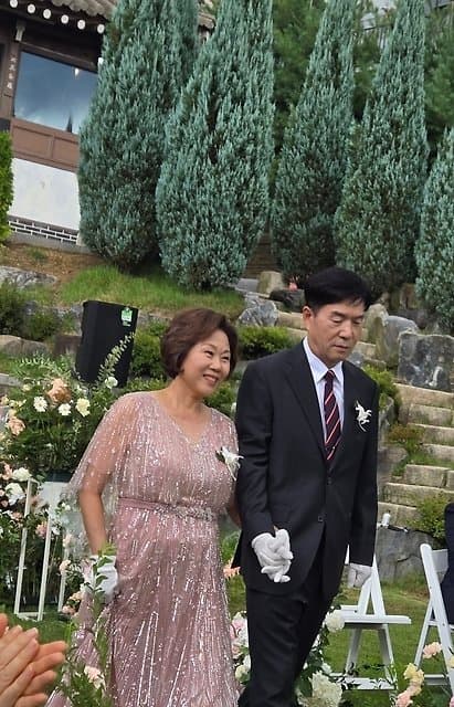 김흥식
